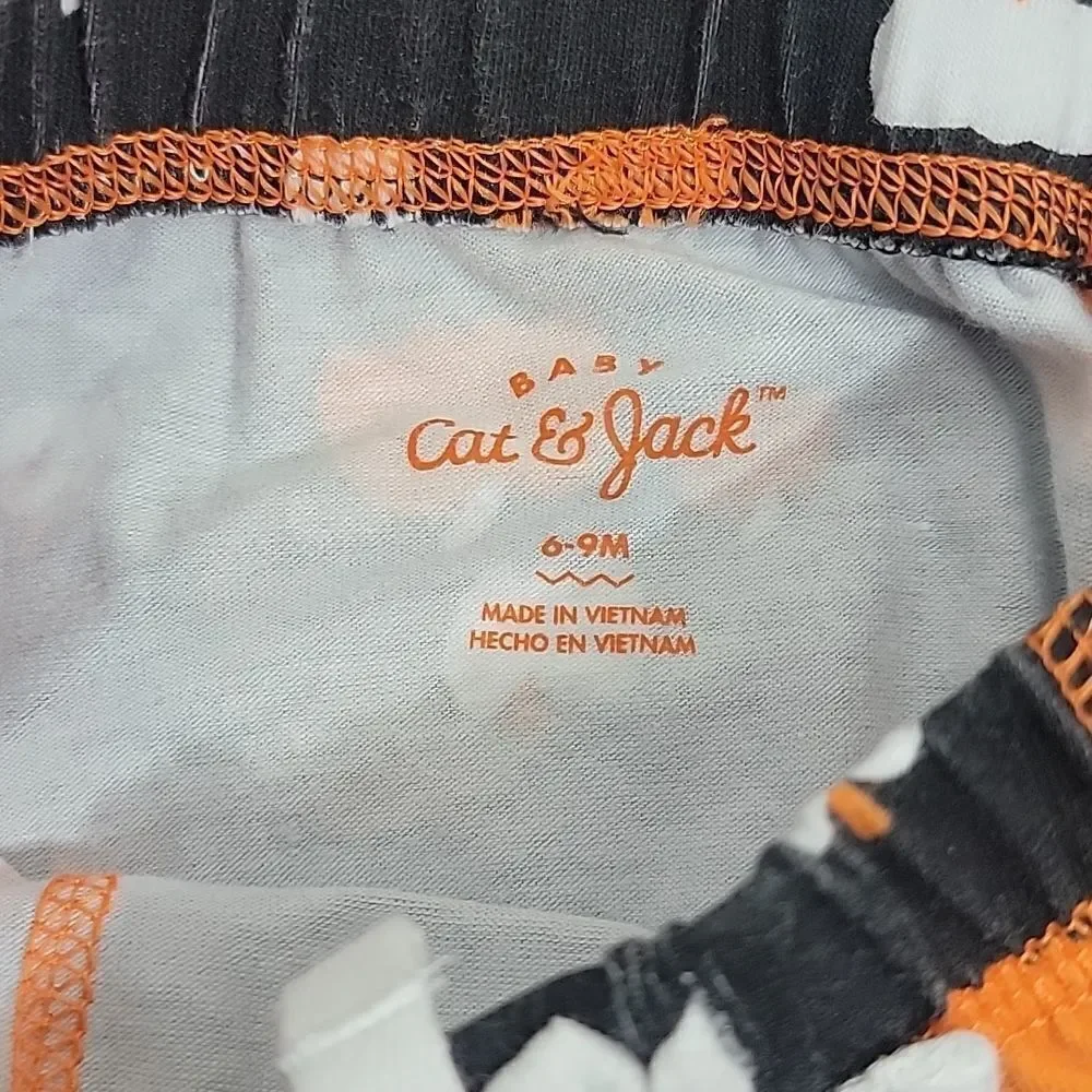 Boo Infant Haloween Outfit size 6 to 9 Months from Cat And Jack